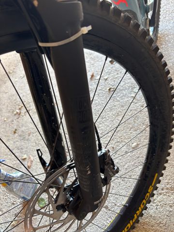 Tweedehands RockShox Pike Fork bike — afbeelding 2 van 4