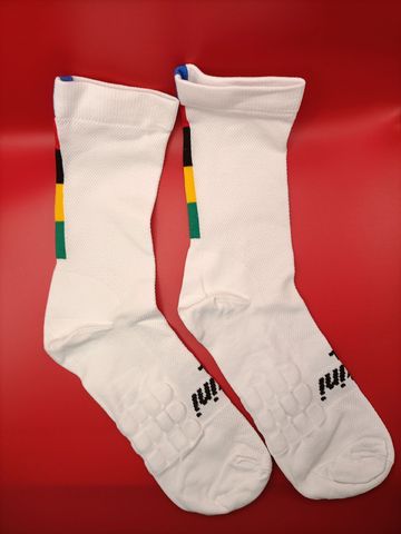Gebrauchtes Santini UCI Rainbow Cycling Socks 2025 bike — Bild 1 von 8