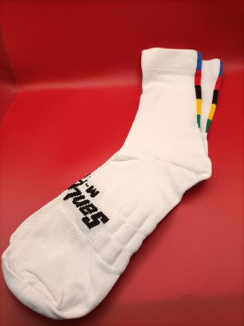 Brugt Santini UCI Rainbow Cycling Socks 2025 bike — billede 7 af 8