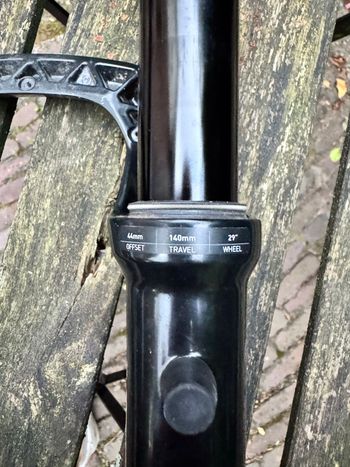 Brugt RockShox Pike Select+ bike — billede 2 af 5