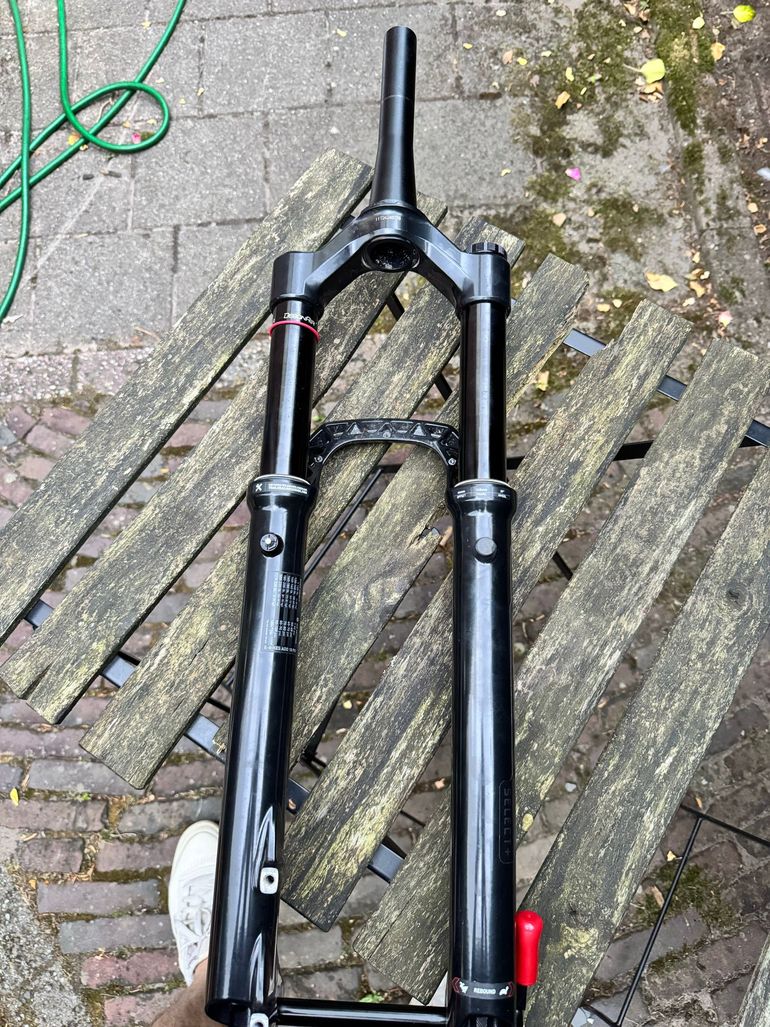 Brugt RockShox Pike Select+ bike — billede 4 af 5