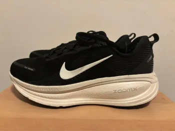 Used Nike Vomero 18 bike