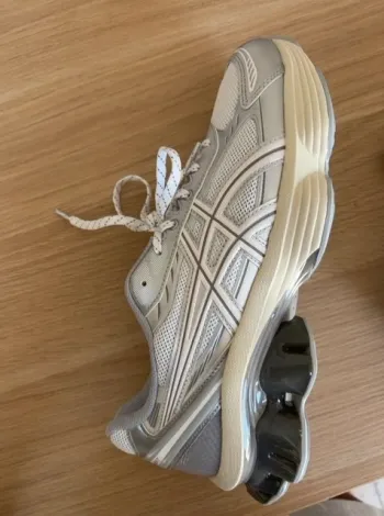 Used Asics Running Shoes - Grey bike — image 9 of 9