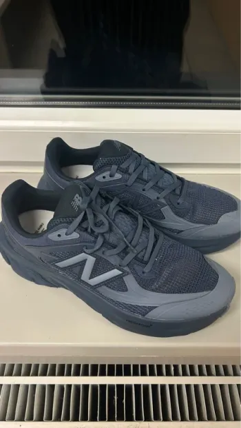 Used New Balance UTRN bike