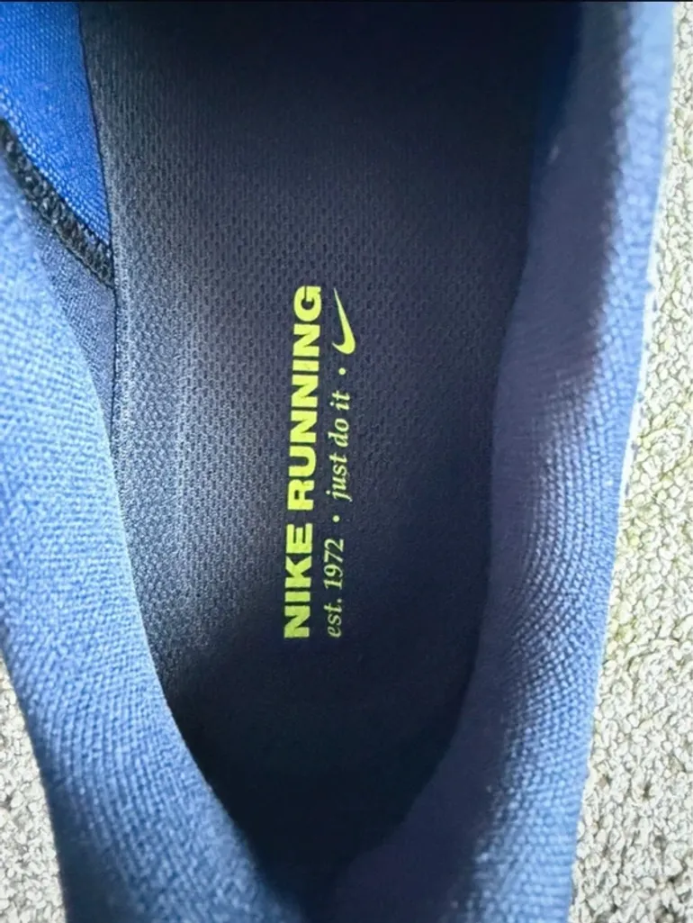 Used Nike Vomero 17 bike — image 6 of 6