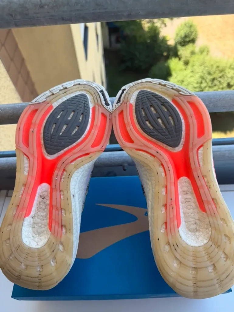 Brugt Adidas Ultraboost Light bike — billede 9 af 11