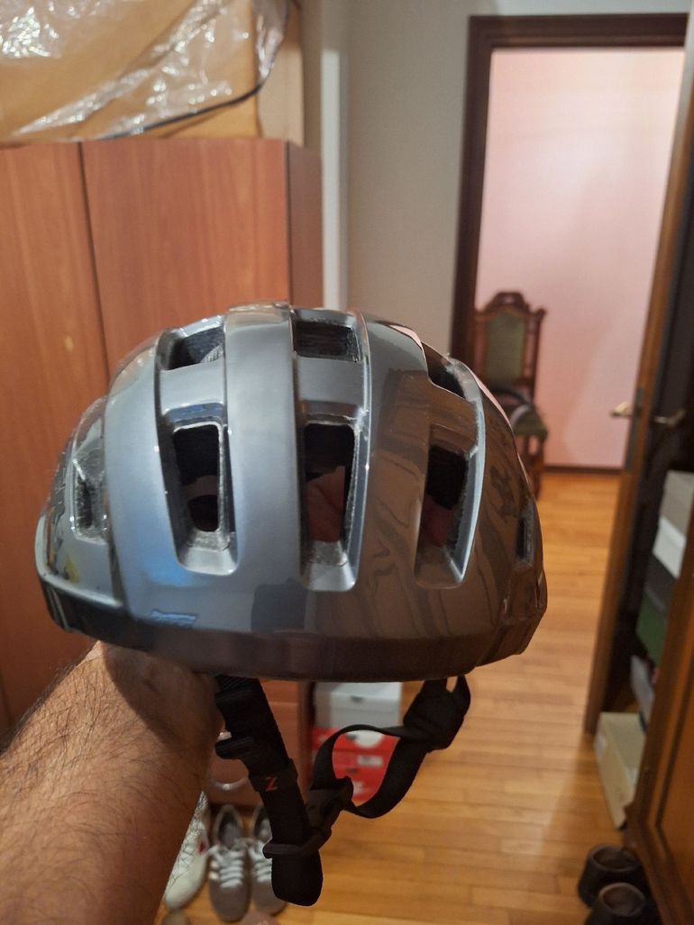 Tweedehands Lazer Tonic Helmet 2026 bike — afbeelding 3 van 5