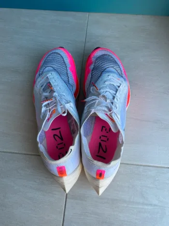 Used Nike Vaporfly Next% 2 bike — image 3 of 8