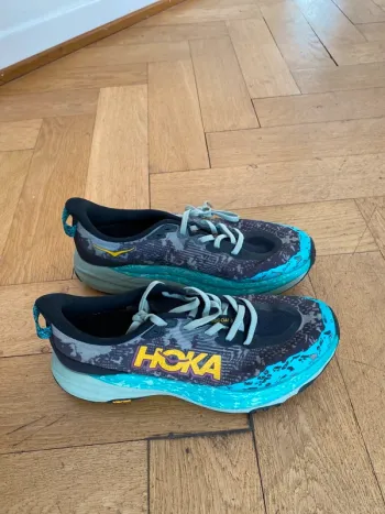 Used Hoka Speedgoat 6 bike — image 2 of 5