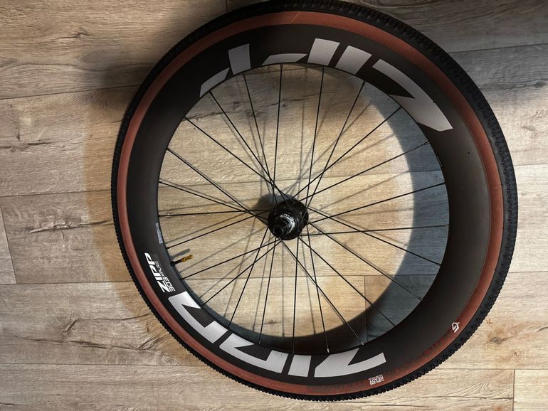Brugt Zipp 303 XPLR S 2026 bike — billede 2 af 3