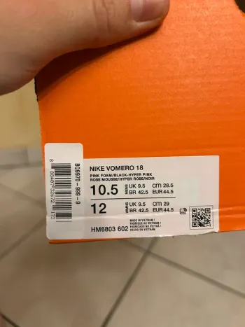 Nike Vomero 18 bike usato — immagine 4 di 4