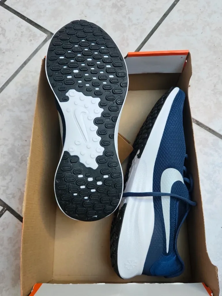 Použité Nike Running Shoes bike — obrázek 2 z 10