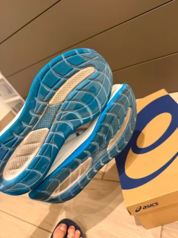 Käytetty Asics Gel Cumulus 28 bike — kuva 13 / 15