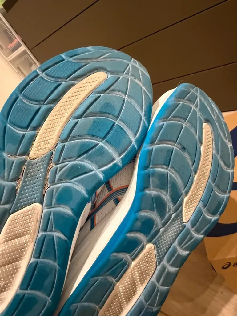 Käytetty Asics Gel Cumulus 28 bike — kuva 14 / 15