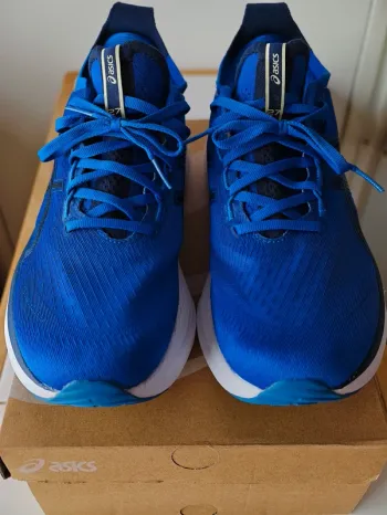 Käytetty Asics Gel Nimbus 27 bike