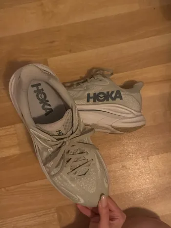 Tweedehands Hoka Clifton 10 bike