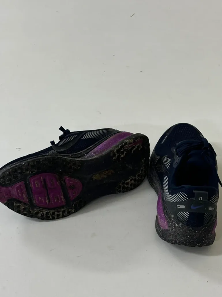 Used Nike Vomero 18 bike — image 2 of 3