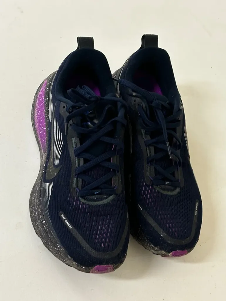 Used Nike Vomero 18 bike — image 3 of 3