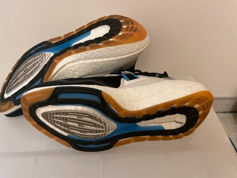 Gebrauchtes Adidas Ultra Boost Parley bike — Bild 4 von 6