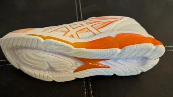 Tweedehands Asics Sport Schuhe bike — afbeelding 3 van 8