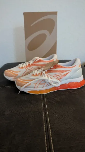 Tweedehands Asics Sport Schuhe bike