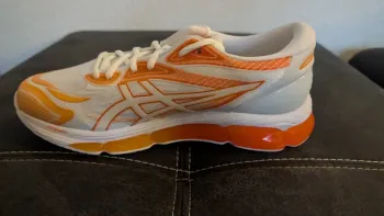 Tweedehands Asics Sport Schuhe bike — afbeelding 4 van 8