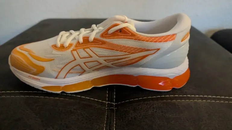 Tweedehands Asics Sport Schuhe bike — afbeelding 4 van 8
