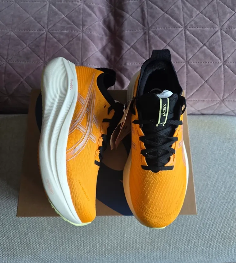 Used Asics sneakers bike — image 9 of 15