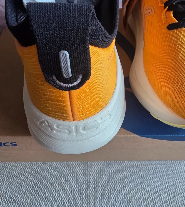 Used Asics sneakers bike — image 5 of 15