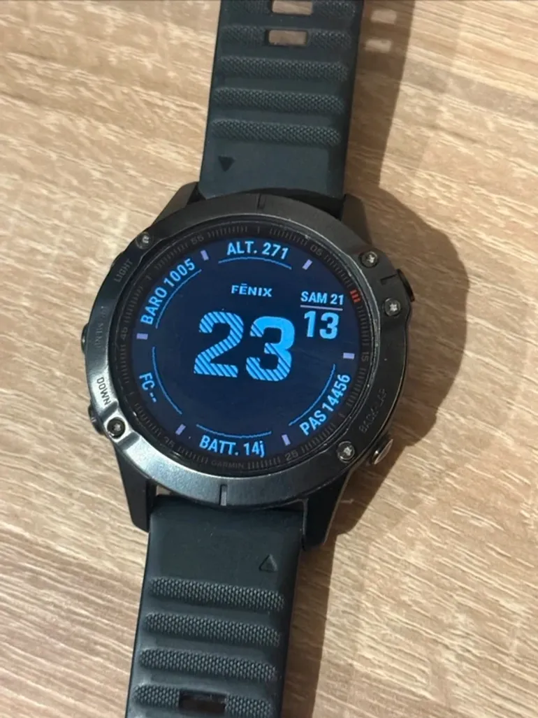 Used Garmin Fenix 6 Sapphire bike — image 2 of 7