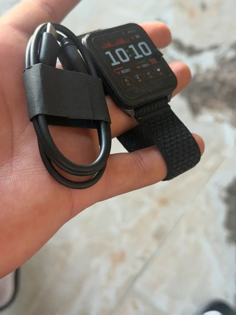 Used Garmin Venu bike — image 3 of 6