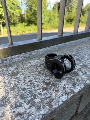 Gebrauchtes burgtech Burgtec MK3 35 mm 2025 bike — Bild 2 von 2