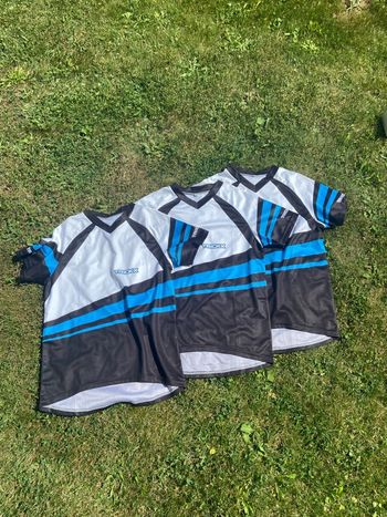 Used Other Lot de 3 maillots manches courtes Triks bike — image 2 of 2