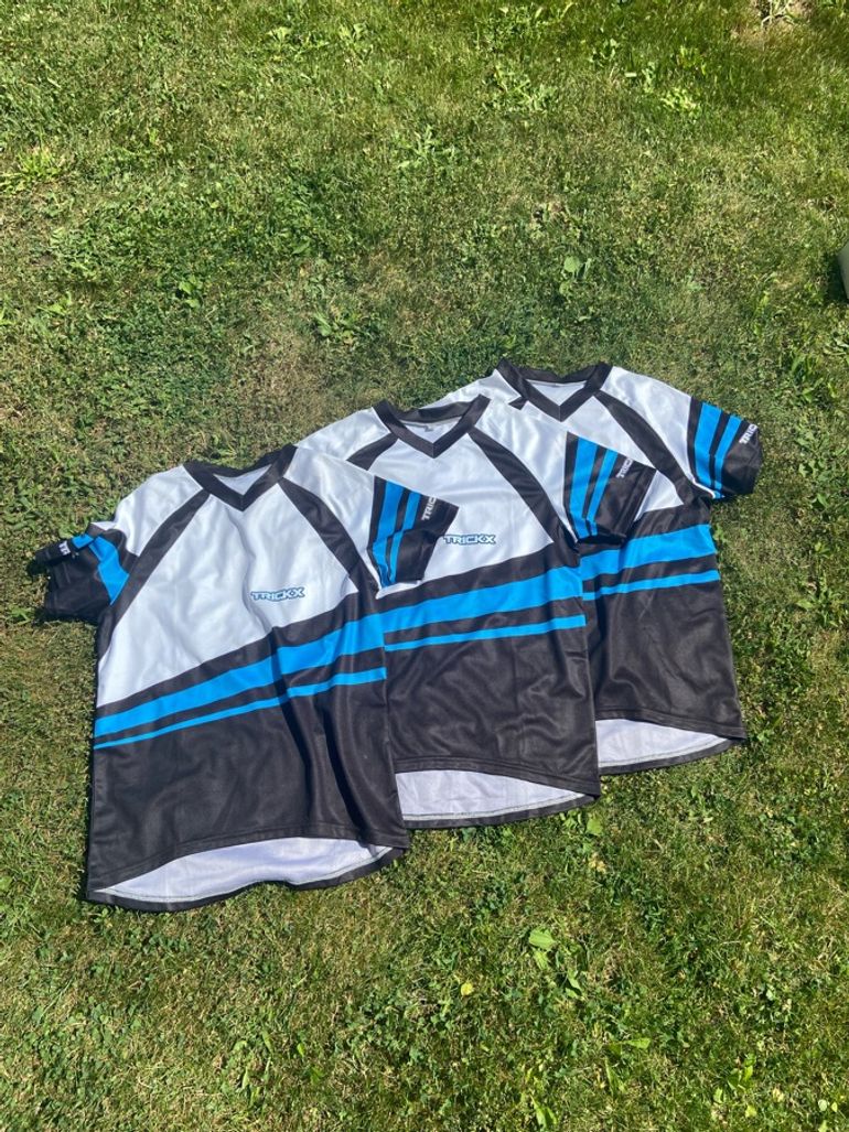 Used Other Lot de 3 maillots manches courtes Triks bike — image 2 of 2