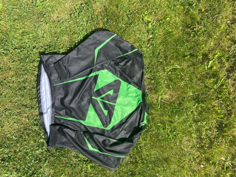 Used Other Maillot Tricks junior bike — image 1 of 2