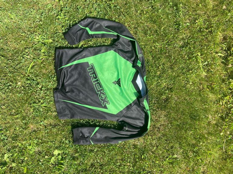 Used Other Maillot Tricks junior bike — image 2 of 2