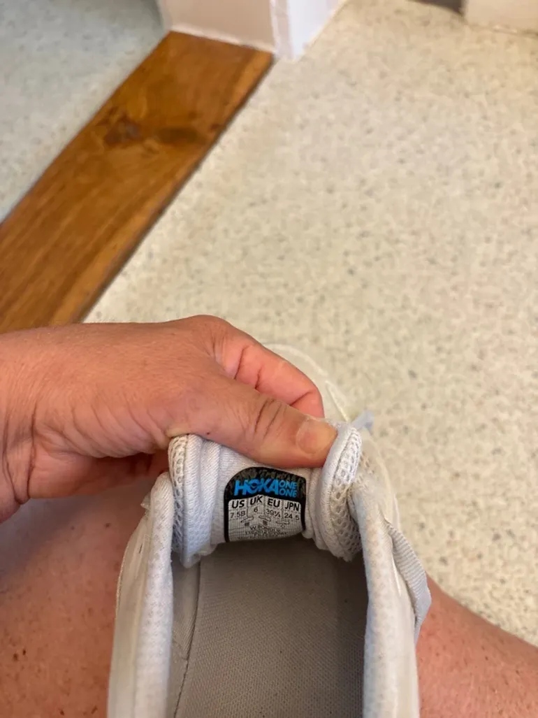 Tweedehands Hoka Bondi 9 bike — afbeelding 2 van 5