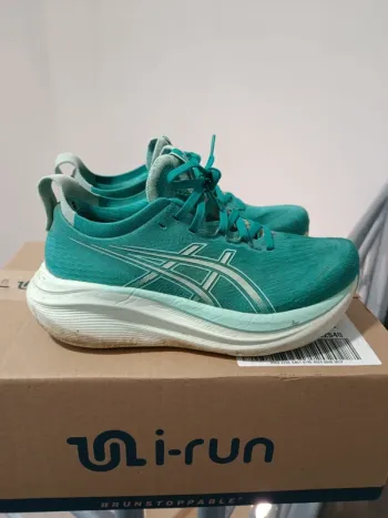 Asics Gel Nimbus 27 bike de segunda mano — imagen 2 de 5