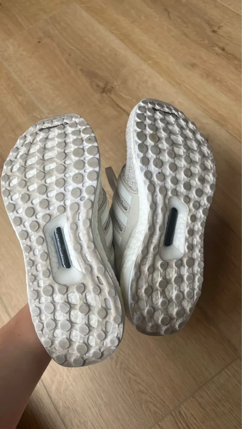 Used Adidas Ultra Boost bike — image 4 of 6