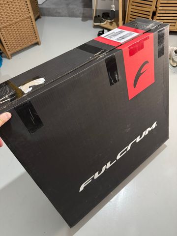 Fulcrum Wind DB 42 Wheelset 2025 bike usato — immagine 9 di 10