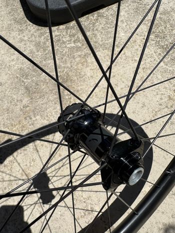 Brugt Fulcrum Wind DB 42 Wheelset 2025 bike — billede 5 af 10