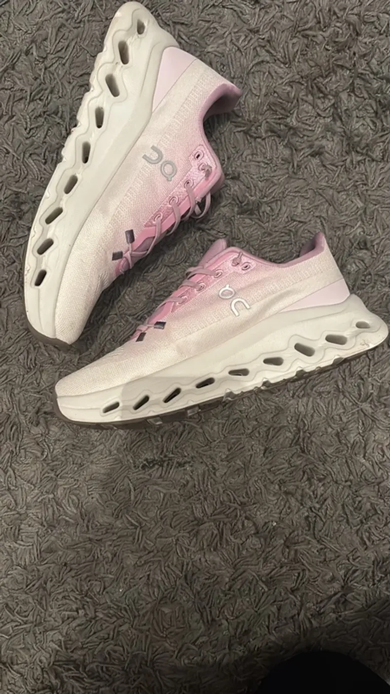 Tweedehands On Running Shoes bike — afbeelding 3 van 3