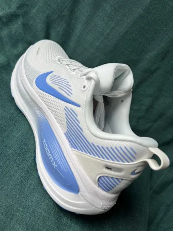 Used Nike Vomero 18 bike — image 9 of 15