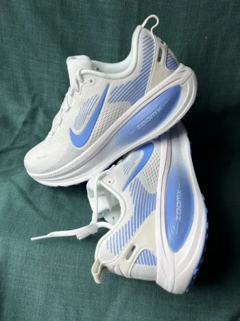 Used Nike Vomero 18 bike — image 13 of 15
