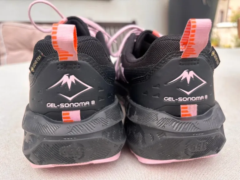 Käytetty Asics Gel Somona 8 GTX bike — kuva 4 / 8