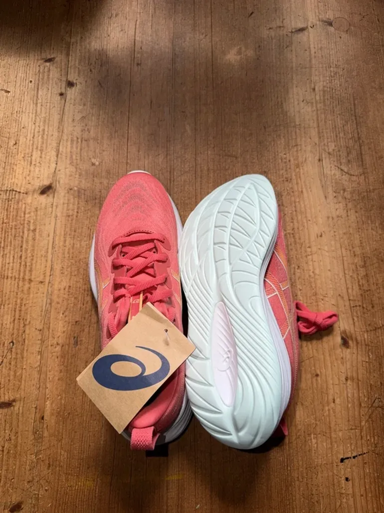 Gebrauchtes Asics Gel Cumulus 27 bike — Bild 3 von 3