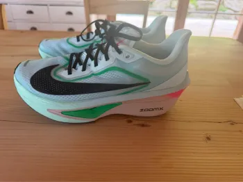 Used Nike Zoomfly 6 bike
