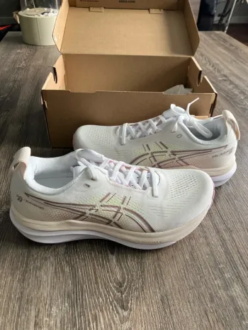 Gebrauchtes Asics Gel-Kayano 33 bike