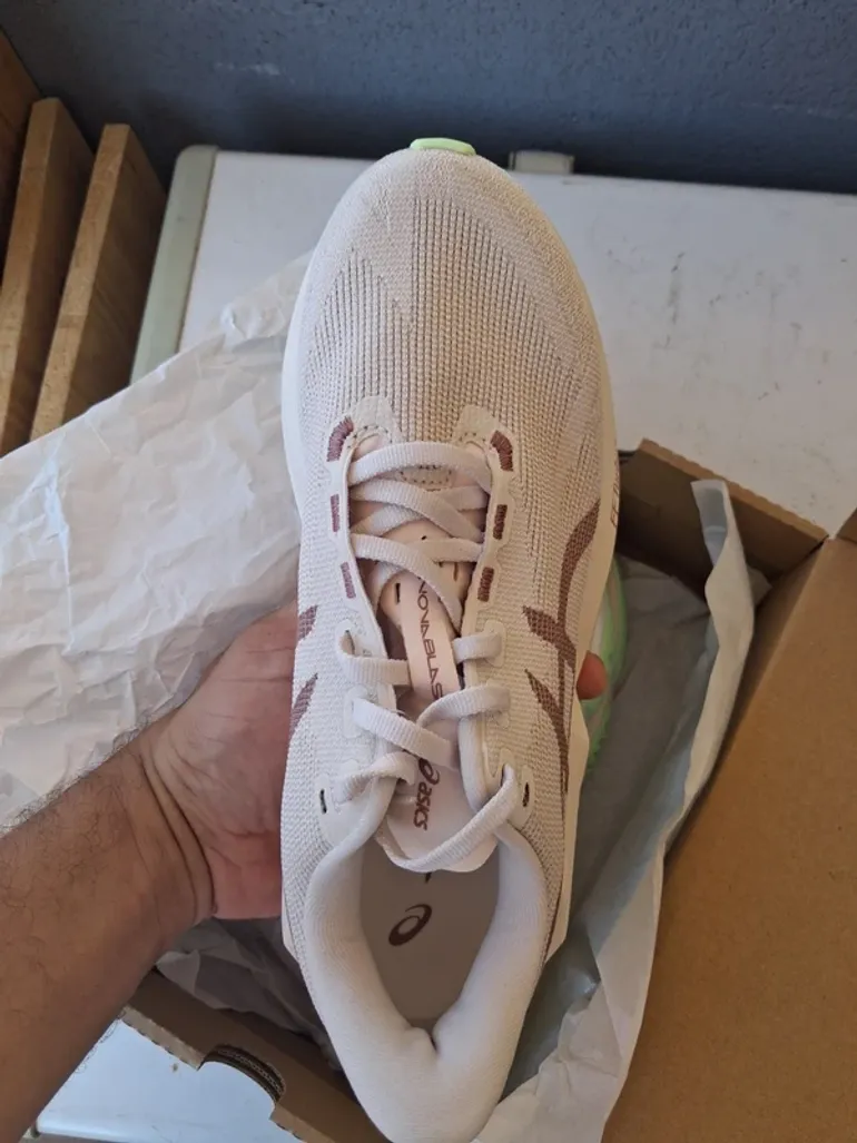Gebrauchtes Asics Novablast 6 bike — Bild 4 von 10