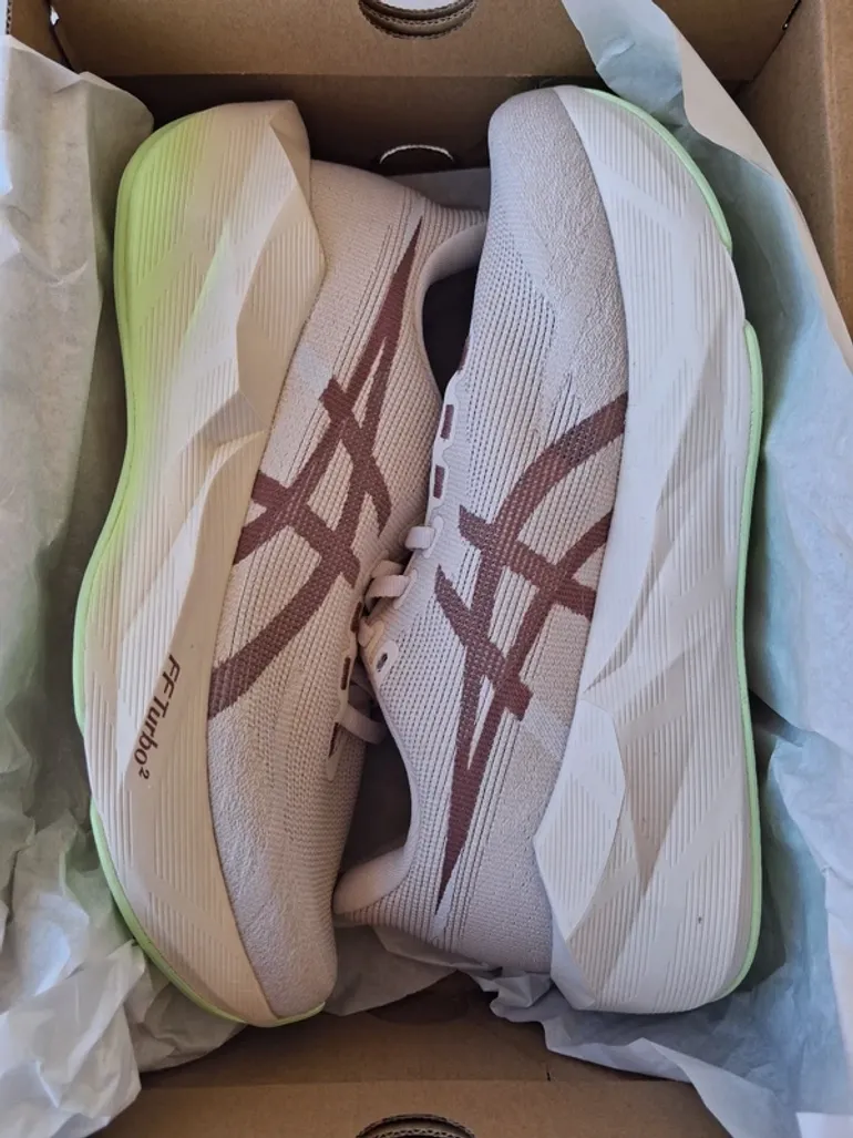 Gebrauchtes Asics Novablast 6 bike — Bild 10 von 10